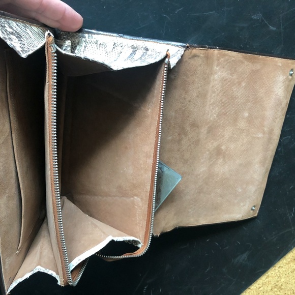 Vintage Snake Skin Clutch Purse - Picture 5 of 16